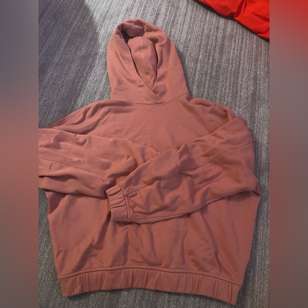 lululemon slightly cropped hoodie